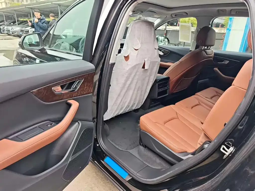 Audi Q7 2026 из CN, фото 10