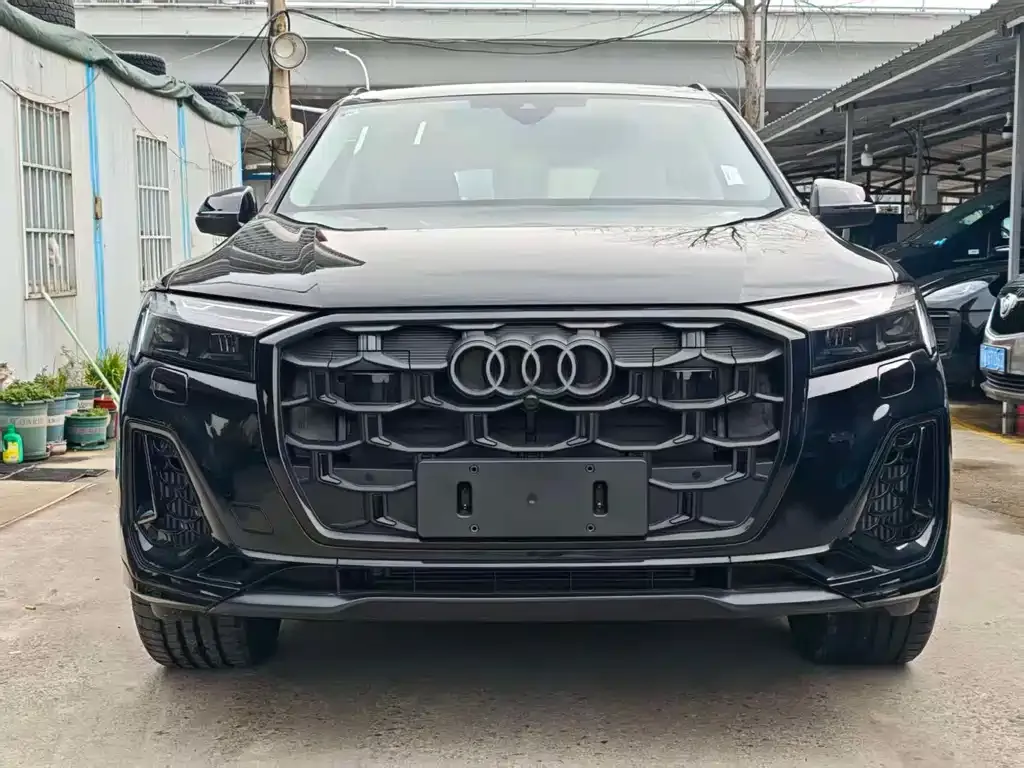 Audi Q7 2026 из CN, фото 4