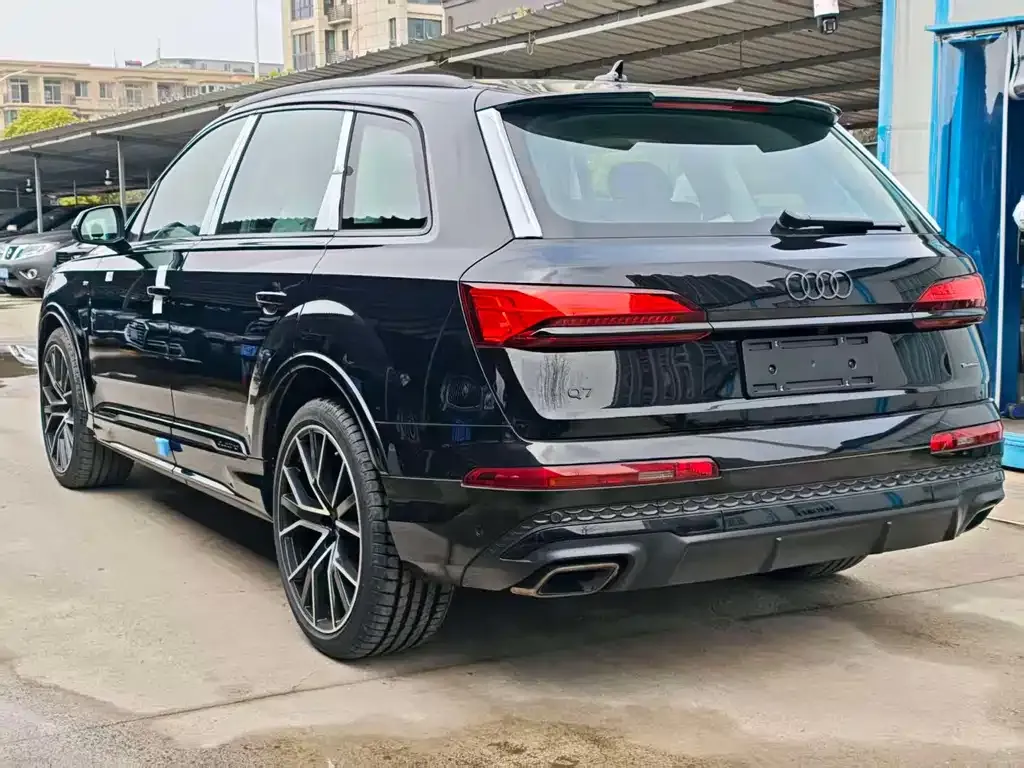 Audi Q7 2026 из CN, фото 2