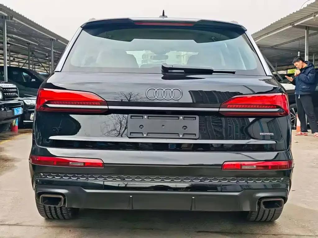 Audi Q7 2026 из CN, фото 3