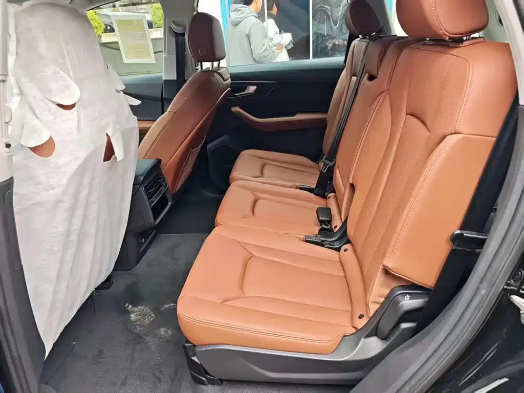 Audi Q7 2026 из CN, фото 5