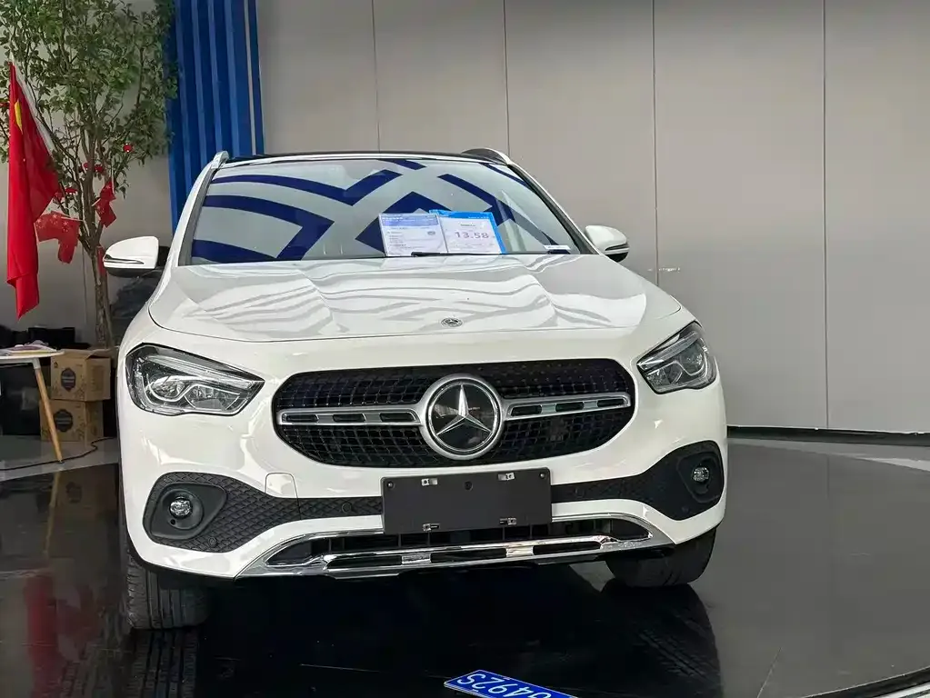Mercedes-Benz GLA — фото 6