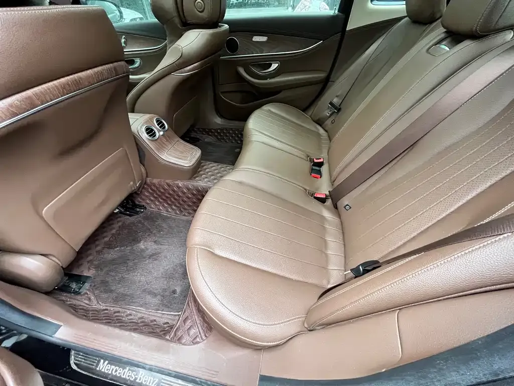 Mercedes-Benz E-Class 2022 из CN, фото 4