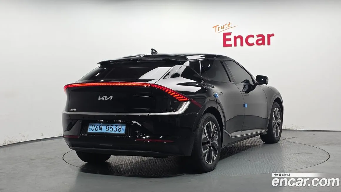 Kia EV6 — фото 5
