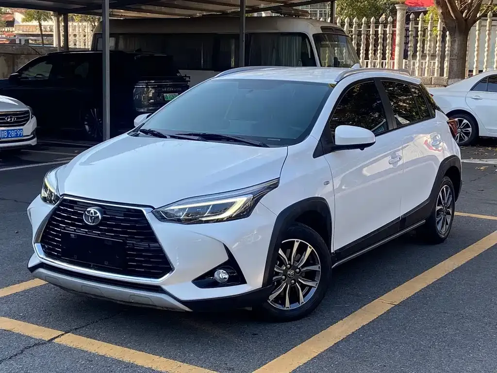 Toyota Yaris L 2023 из CN, фото 1