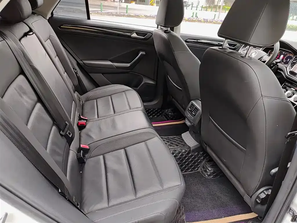 Volkswagen T-Roc 2021 из CN, фото 2