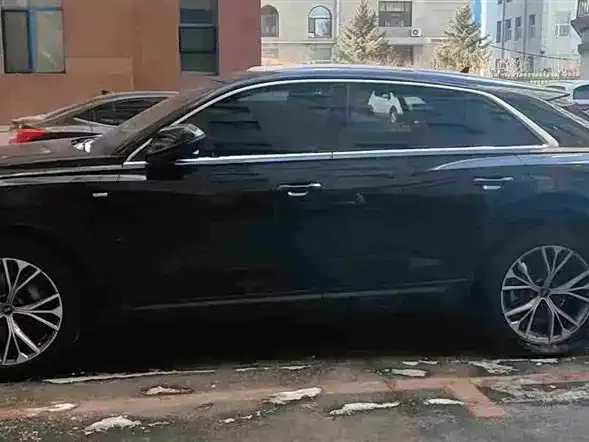 Audi Q8 2021 из CN, фото 3