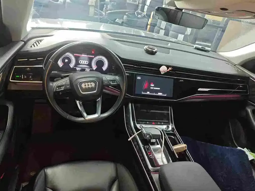 Audi Q8 2021 из CN, фото 5