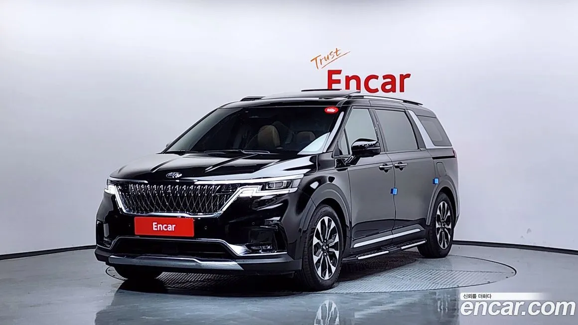 Kia Carnival — фото 1