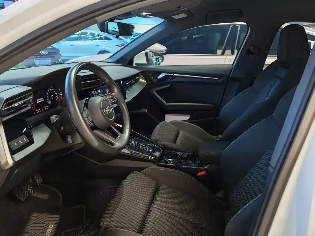 Audi A3 2021 из CN, фото 2