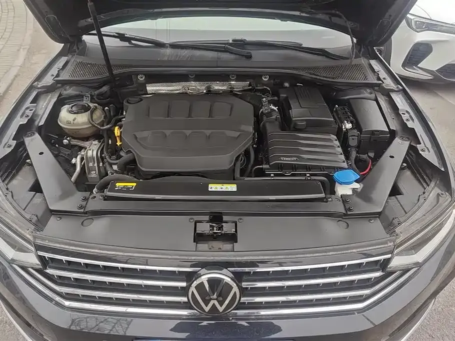 Volkswagen Magotan 2023 из CN, фото 7