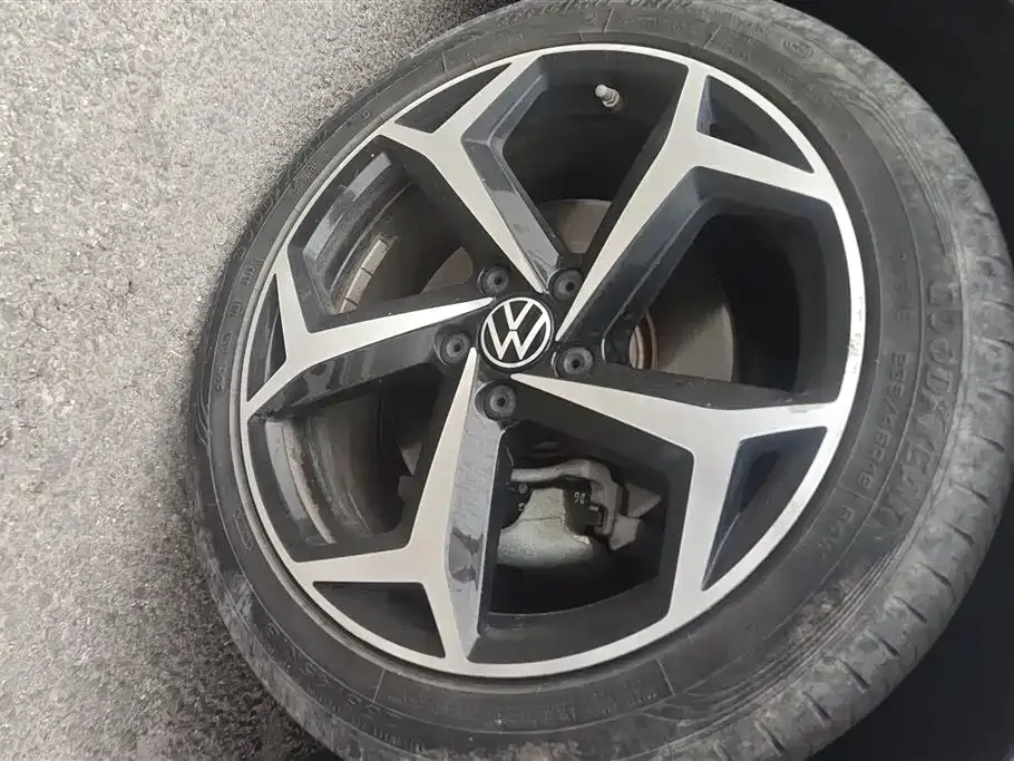 Volkswagen Magotan 2023 из CN, фото 10