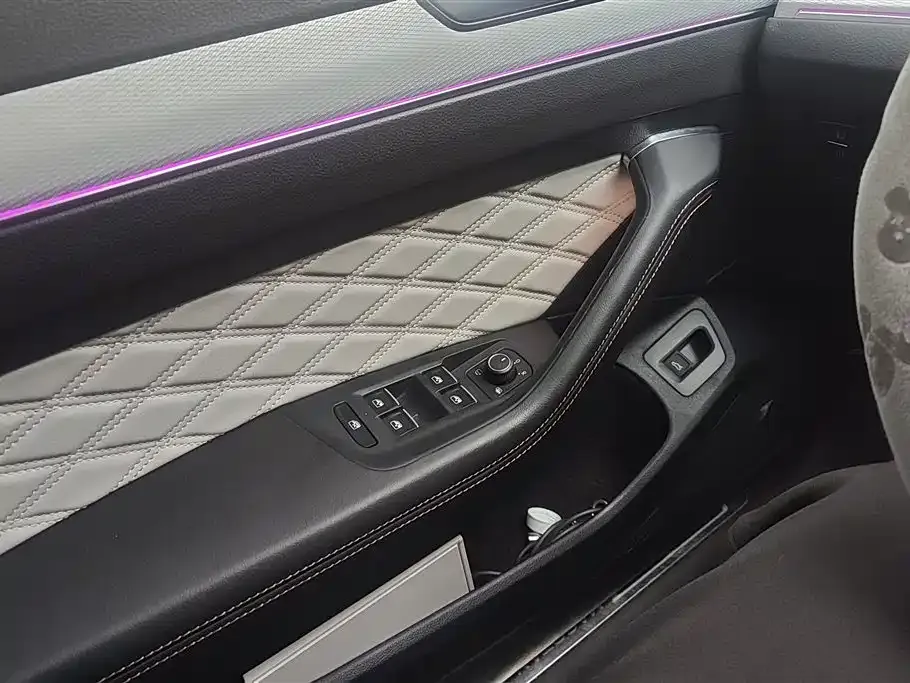 Volkswagen Magotan 2023 из CN, фото 6