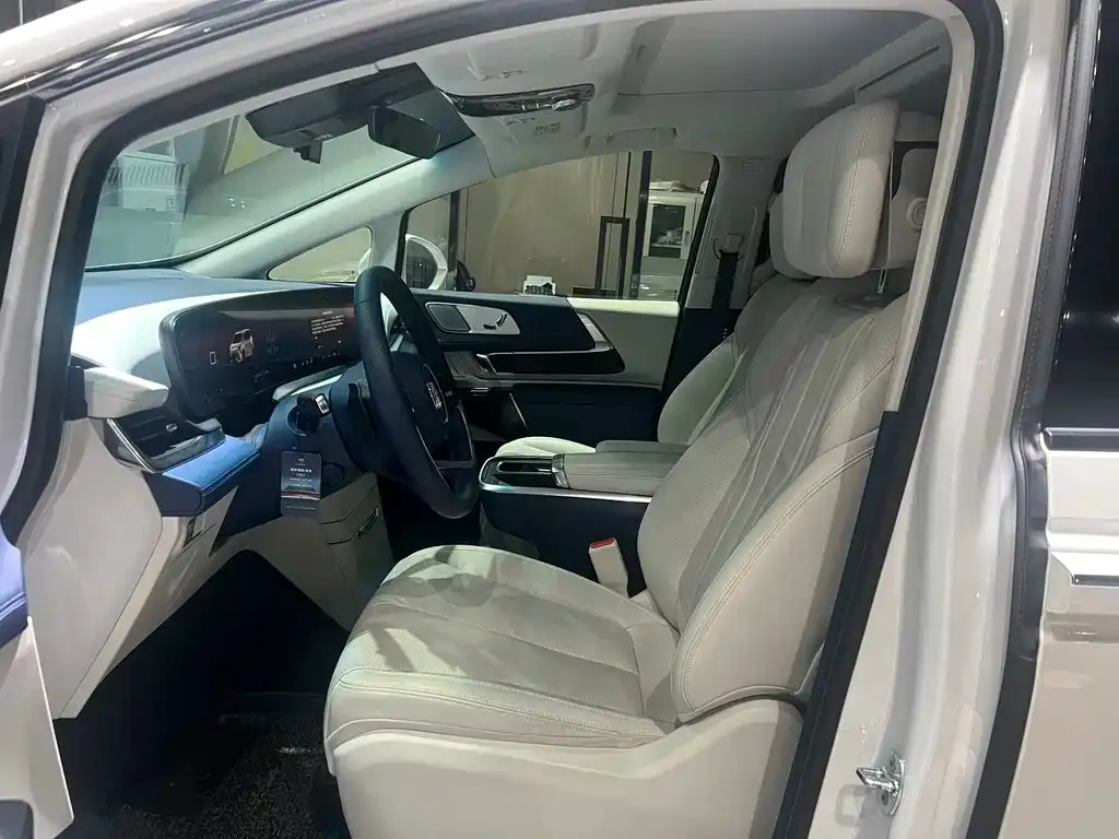 Buick Century 2025 из CN, фото 7