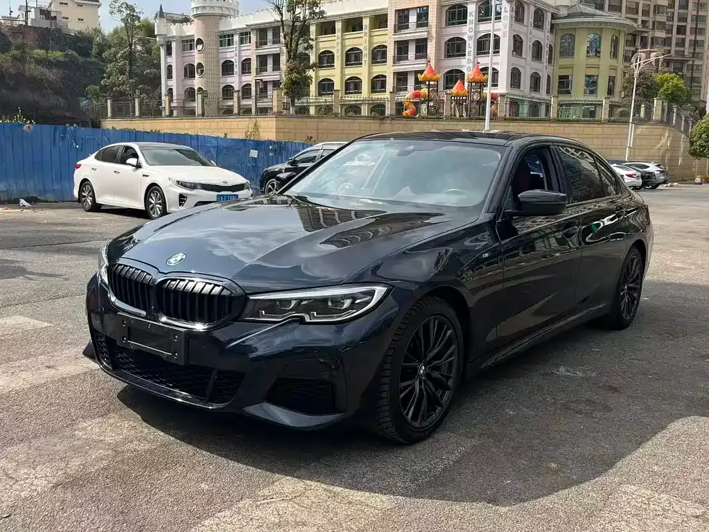 BMW 3 Series 2021 из CN, фото 1