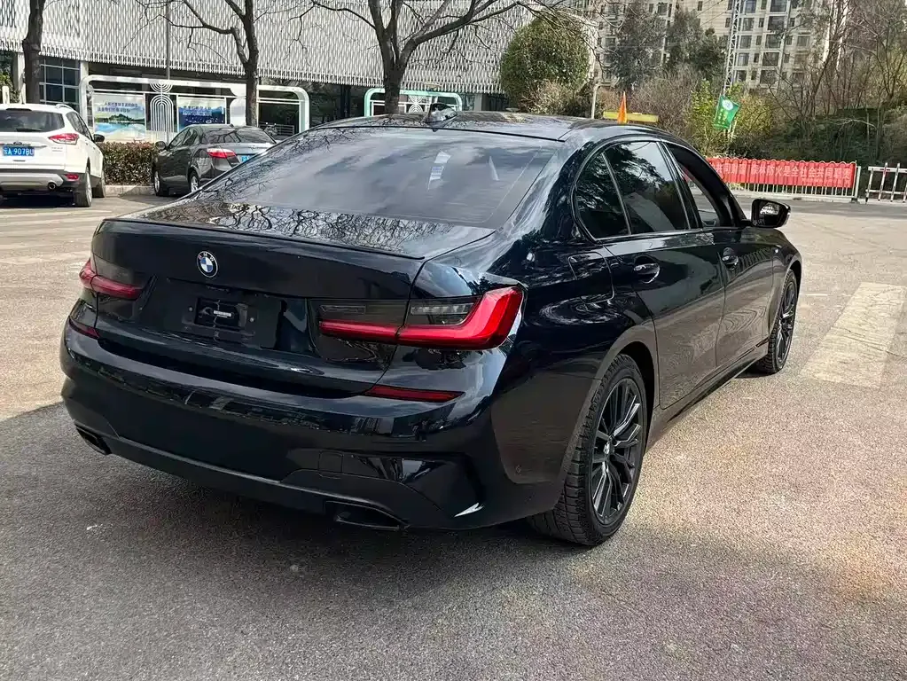 BMW 3 Series 2021 из CN, фото 10