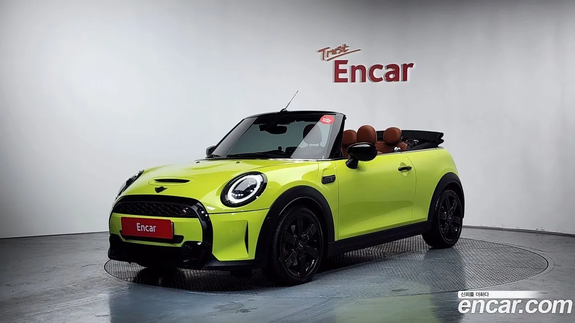 Mini Cooper Convertible — фото 1