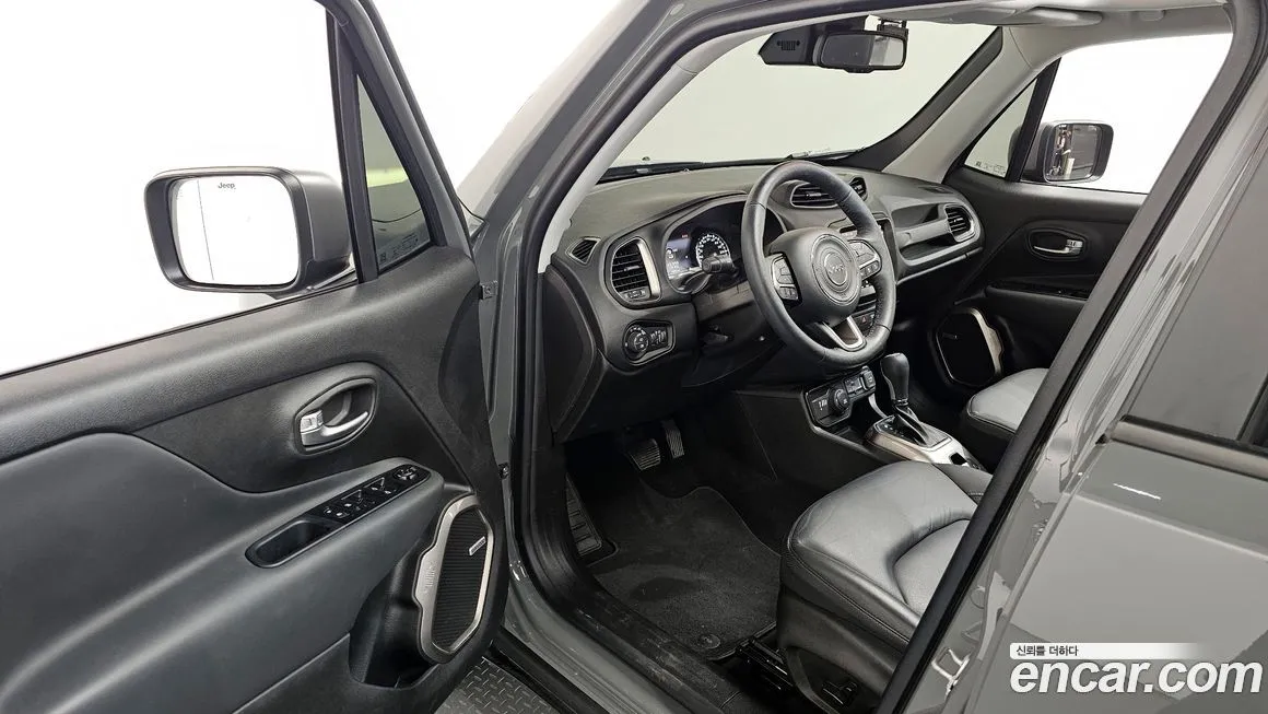 Jeep Renegade 2021 из KR, фото 10