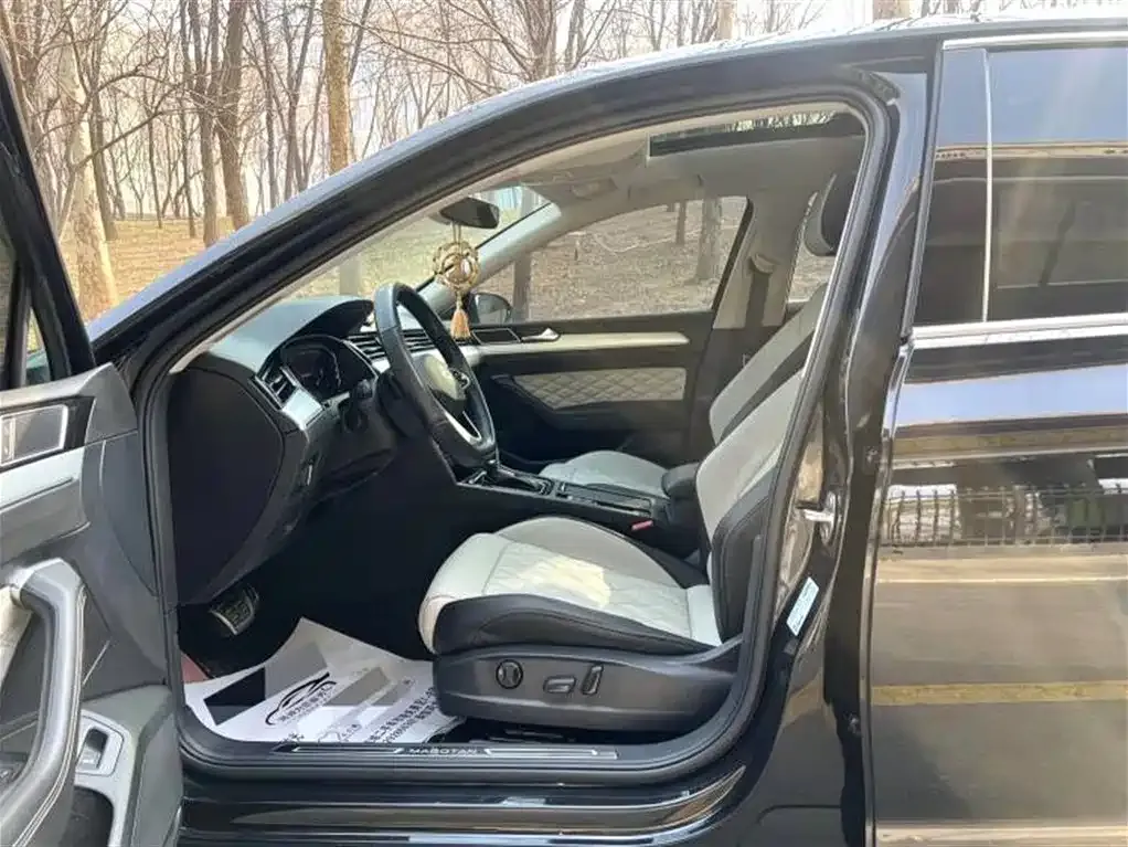 Volkswagen Magotan 2023 из CN, фото 4