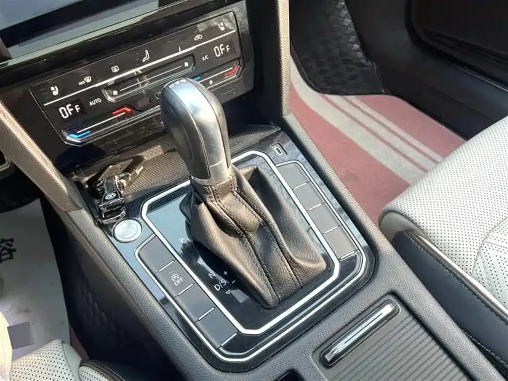 Volkswagen Magotan 2023 из CN, фото 3