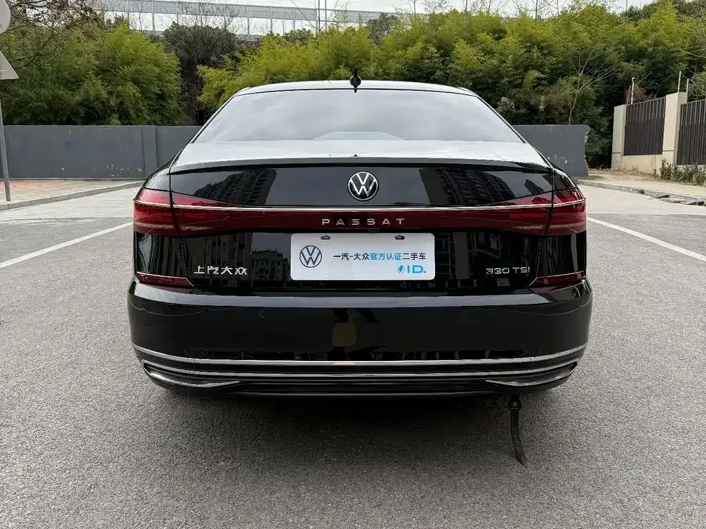 Volkswagen Passat — фото 7