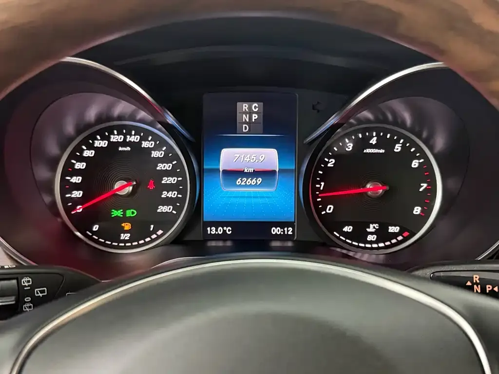 Mercedes-Benz V-Class 2021 из CN, фото 2