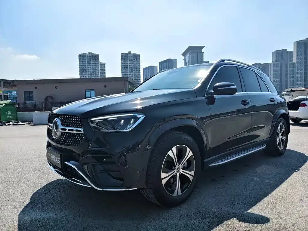 Mercedes-Benz GLE — фото 1
