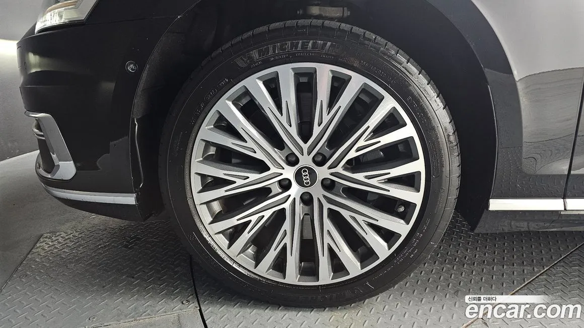 Audi A8 2021 из KR, фото 10