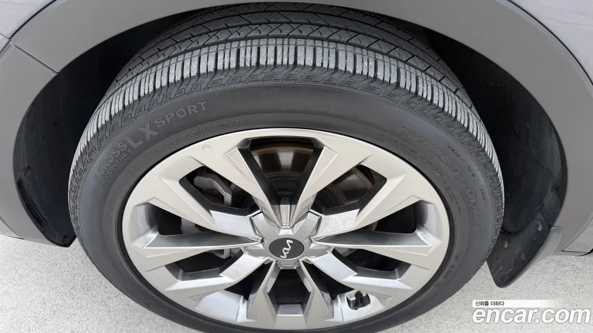 Kia Sorento — фото 7