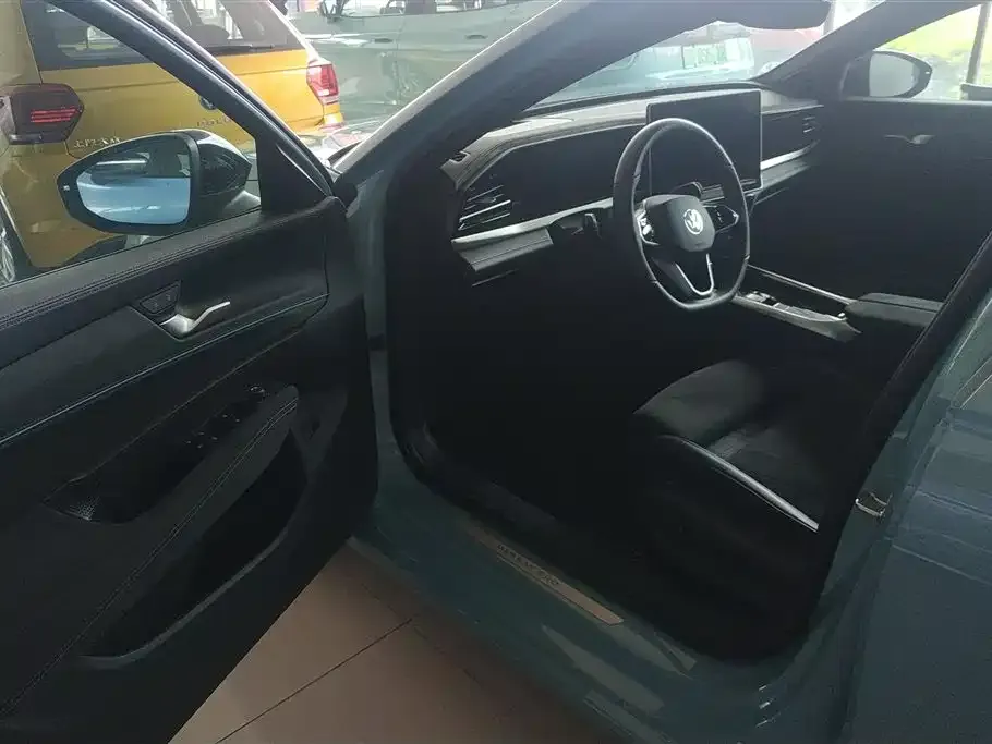 Volkswagen Passat — фото 6