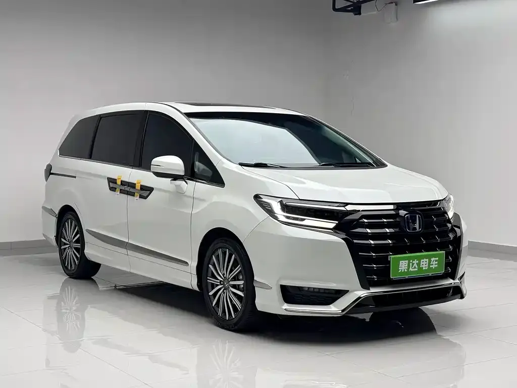 Honda Elysion 2022 из CN, фото 5