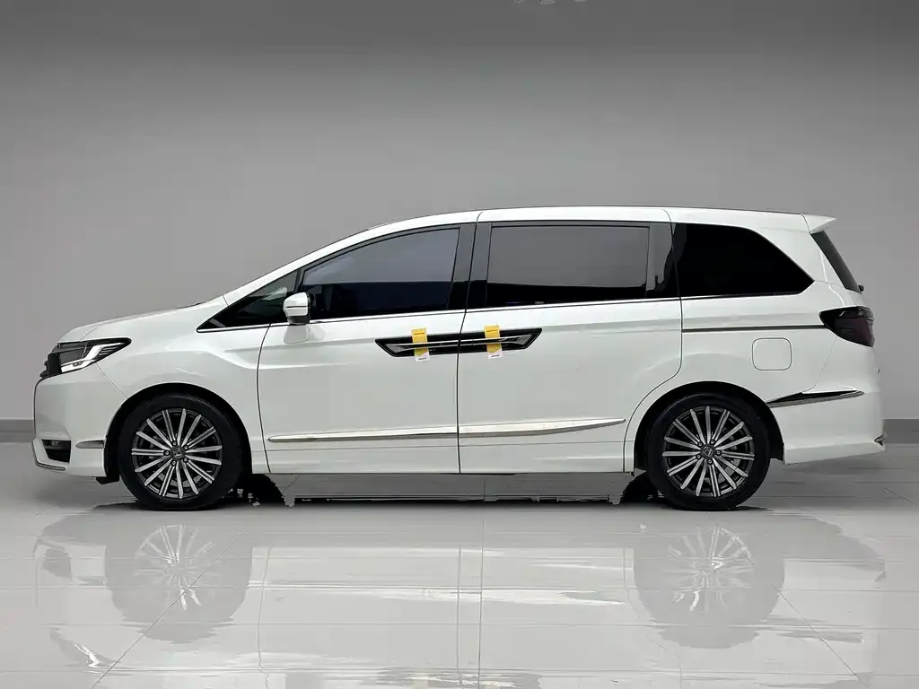 Honda Elysion 2022 из CN, фото 7