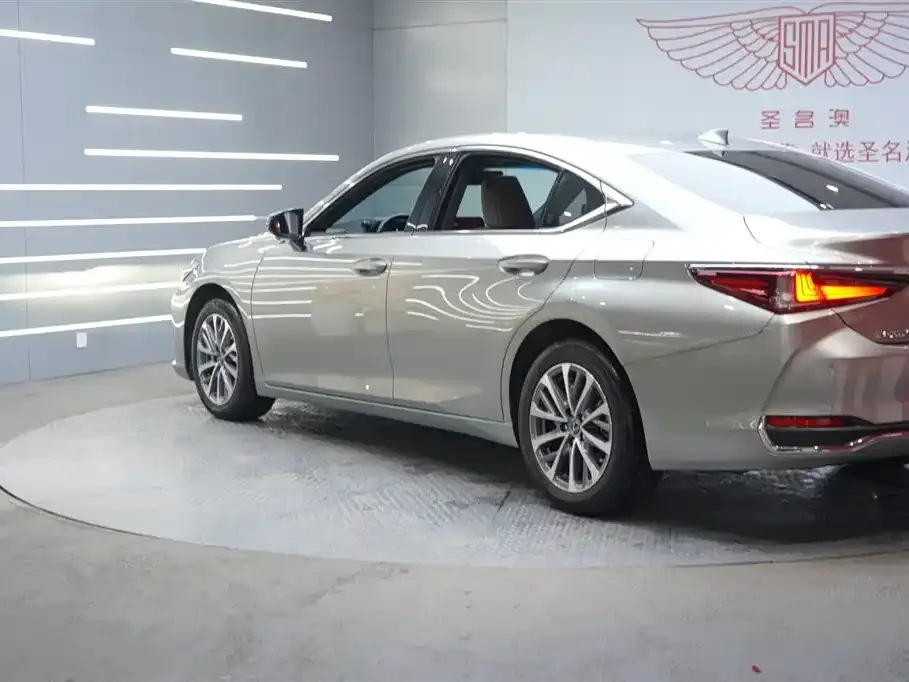 Lexus ES 2024 из CN, фото 8