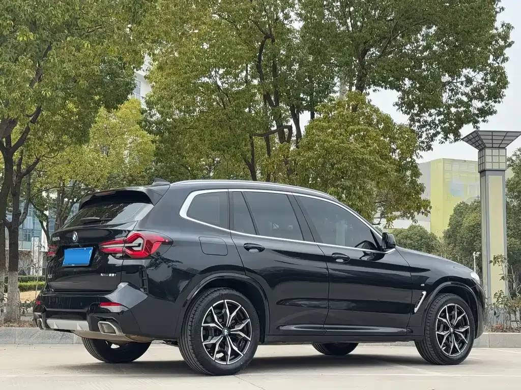 BMW X3 — фото 9