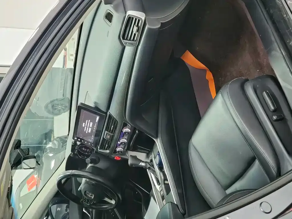 Honda Accord — фото 4