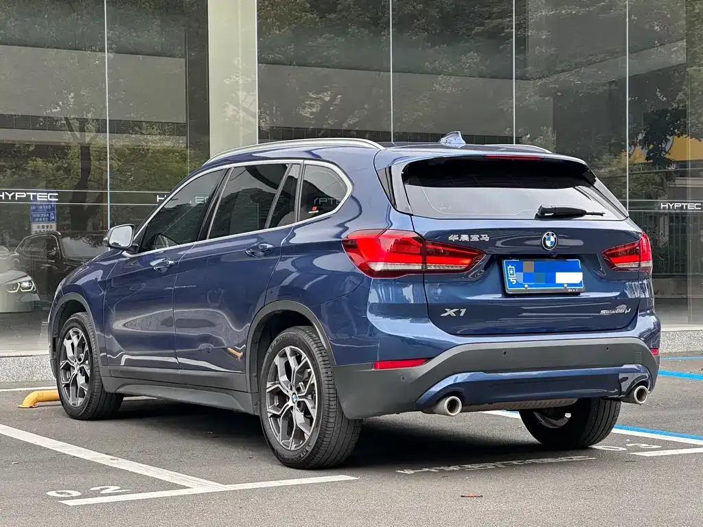 BMW X1 2021 из CN, фото 8