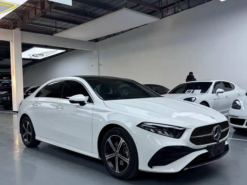 Mercedes-Benz A-Class 2023 из CN, фото 4