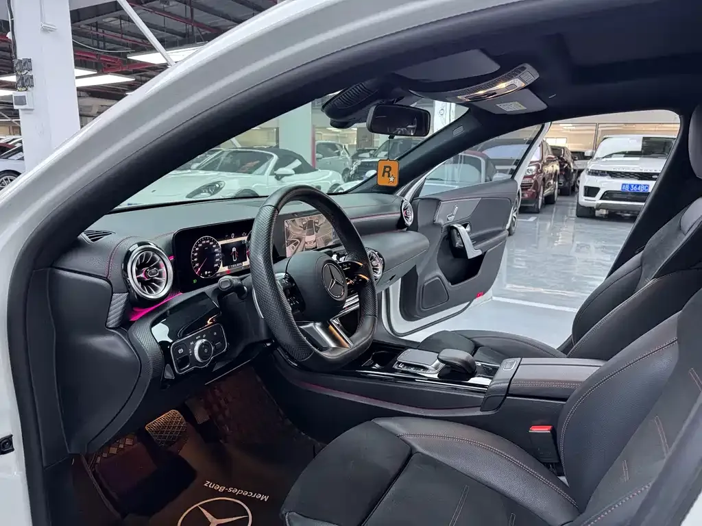 Mercedes-Benz A-Class 2023 из CN, фото 7