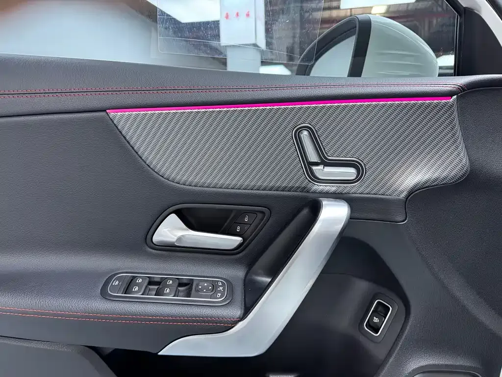 Mercedes-Benz A-Class 2023 из CN, фото 8