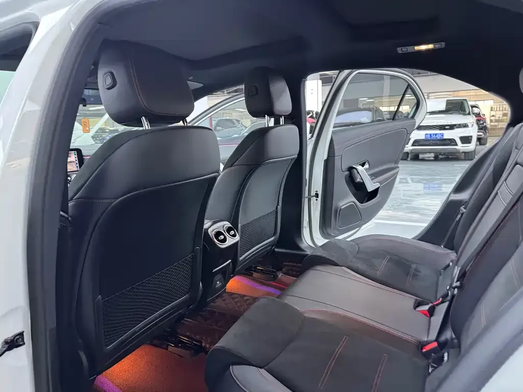 Mercedes-Benz A-Class 2023 из CN, фото 2