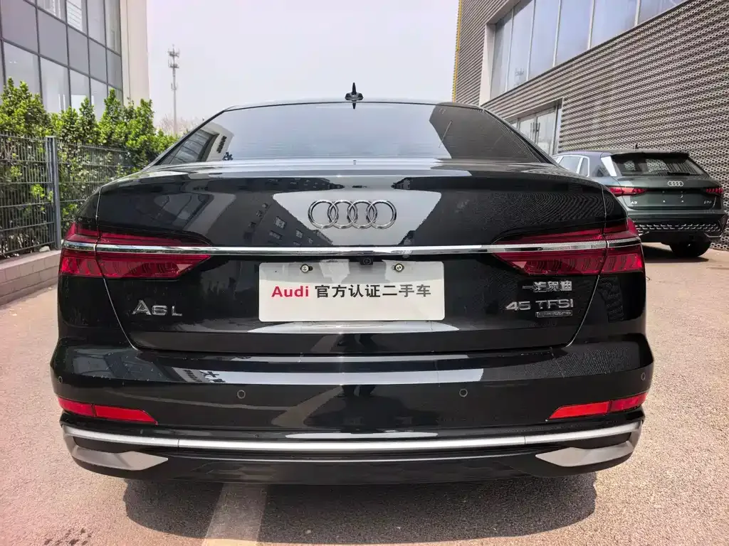 Audi A6L 2023 из CN, фото 3