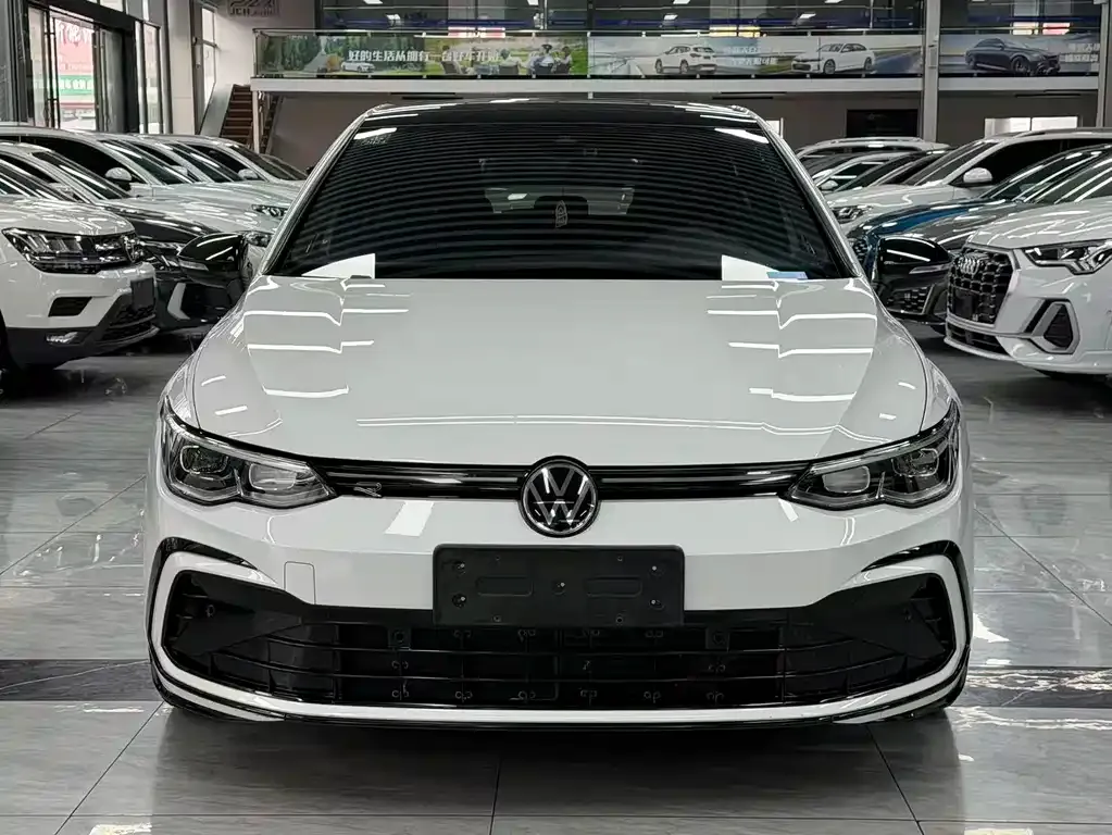 Volkswagen Golf 2022 из CN, фото 4