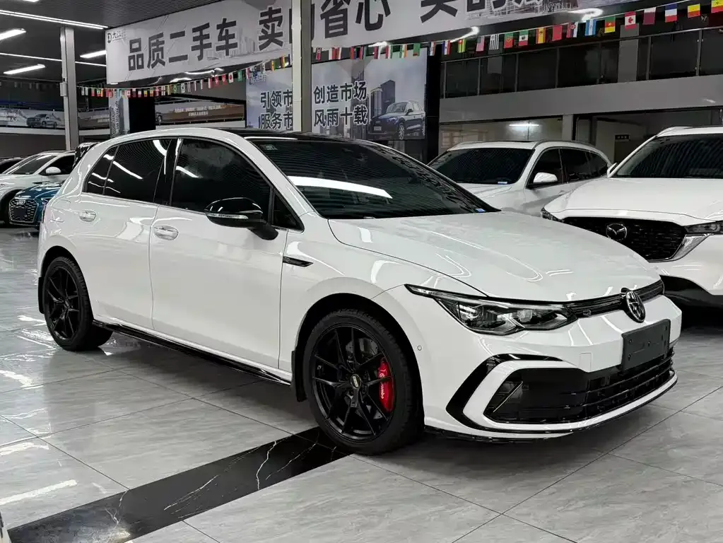 Volkswagen Golf 2022 из CN, фото 6