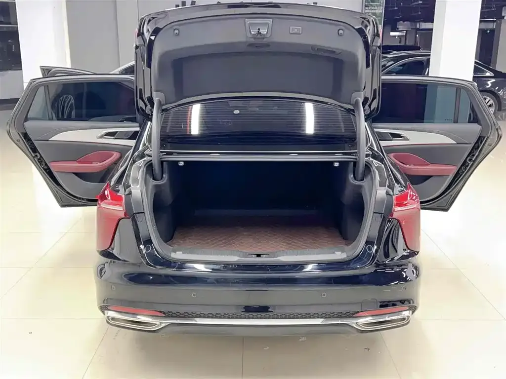 Hongqi H5 2025 из CN, фото 9