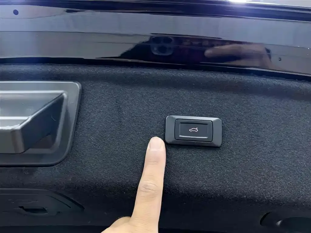 Hongqi H5 2025 из CN, фото 10