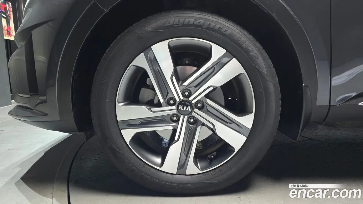 Kia Sorento — фото 7