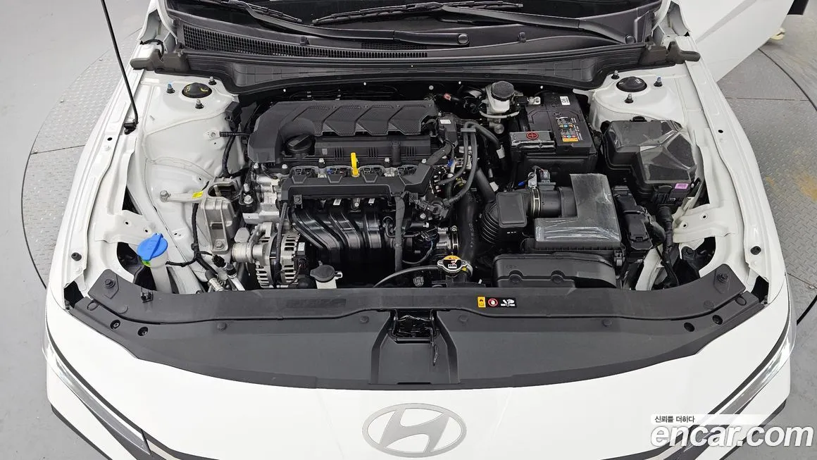 Hyundai AVANTE — фото 2