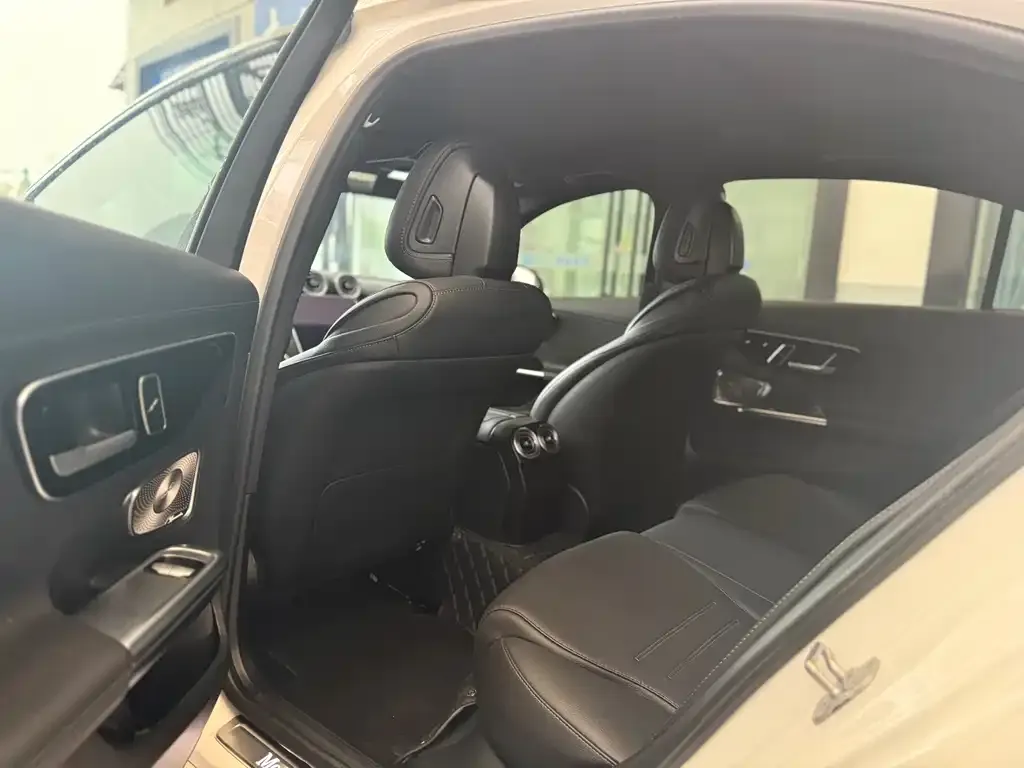 Mercedes-Benz C-Class 2024 из CN, фото 3