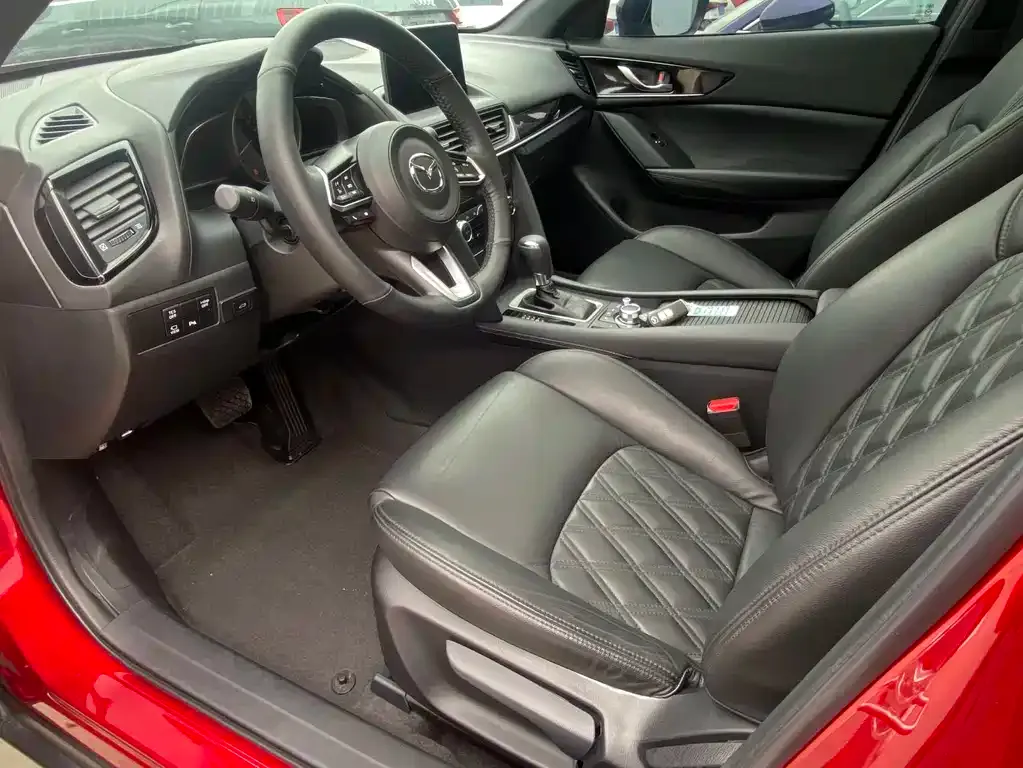 Mazda CX-4 2023 из CN, фото 5
