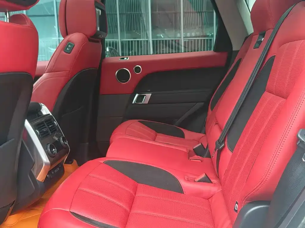 Land Rover Sport 2023 из CN, фото 3